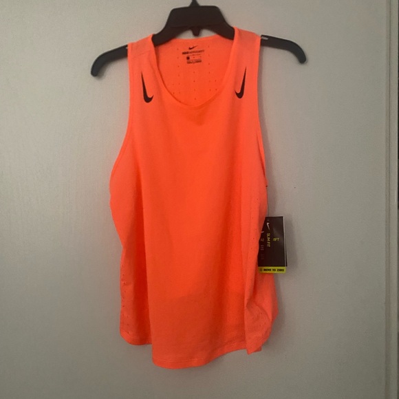 Nike AeroSwift Running Singlet - Picture 6 of 6